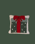 C_Christmas Dotted Present Throw Pillow